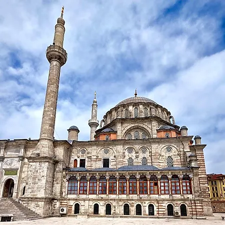 Lovely W Garden 4mins To Taksim Square Provincia di Istanbul